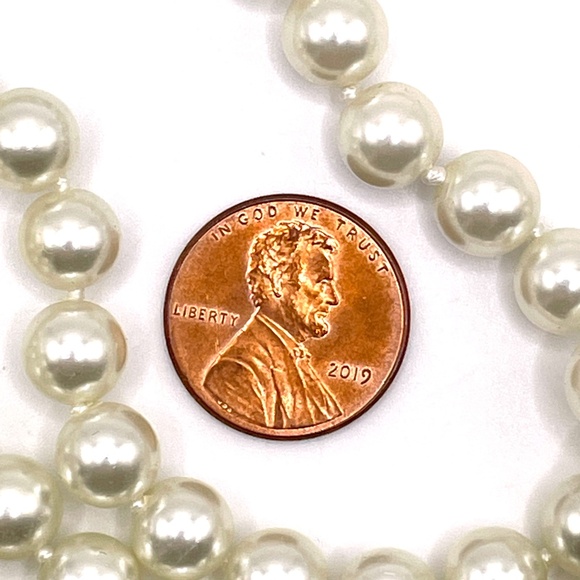 Lady Remington Vintage Glass Faux Pearl Long Strand Necklace 48" - Picture 3 of 5